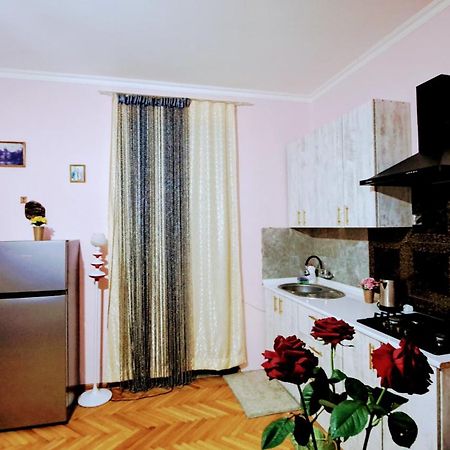Beautiful Apartment In Old Tbilisi Exterior foto